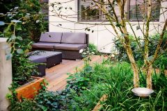 Zákutia oddeľte len zvoľna, aby záhrada ostala jedným kompaktným priestorom