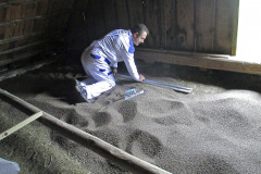 1 - Vyrovnanie nerovností suchej dlážky podsypom