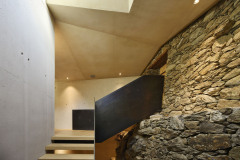 Dialóg histórie a moderny