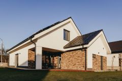 Dom medzi jahodami v Kanaši