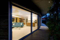 Dom v tvare luku (foto: Petr Zikmund)