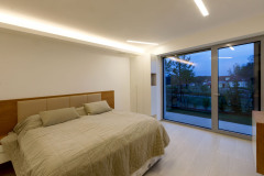 Dom v tvare luku (foto: Petr Zikmund)