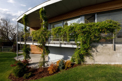 Dom v tvare luku (foto: Petr Zikmund)