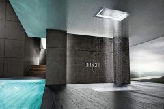 Sprchovanie sa dnes chápe nielen ako hygiena, ale najmä ako relaxácia. Hlavným cieľom dizajnérov a výrobcov je čo najintenzívnejší zážitok z vody. Používajú sa hlavne stropné a hlavové sprchy, kombinácia rôznych typov prúdov (dážď, clona, vodopád, hmla, masážne prúdy), LED osvetlenie, chromoterapia a individuálne elektronické nastavenie. Systém Grohe Spa Aqua Symphony je doplnený počúvaním hudby a možno ho ovládať aj z mobilu