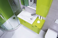 Rad Jika TIGO ponúka premyslený kúpeľňový nábytok, umývadlá a ďalšie vybavenie do malých a úzkych kúpeľní. Dômyselne navrhnutá séria šetrí každý drahocenný centimeter a prináša nevšedné dizajnové riešenia. Skrinky si môžete zvoliť vo farbách creme, biela, creme/biela alebo vo výraznejších odtieňoch mokka a sviežej zelene, www.jika.sk