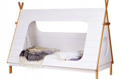 Detská posteľ Típí značky De Eeckhoorn ako z filmu, lakované borovicové drevo, rozmery 215x106x163 cm, cena 438 eur, www.bonami.sk