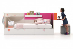 Postel s integrovaným pracovným stolom a úložným priestorom, materiál lamino (kolekcia In nity 2, JJP), www.space4kids.cz