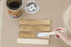 4. latky natrite lazúrou na drevo