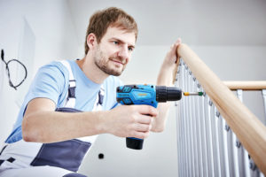 Vŕtajte i skrutkujte