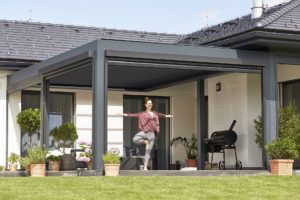 V lete s pergolou o miestnosť navyše