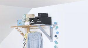 NÁVOD: Nová polica zo starého rebríka