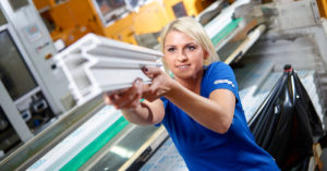 Veľkoformátové okná bezpečne unesie kvalitný profil triedy A