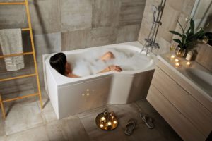 Ako na praktickú, pohodlnú a príjemnú kúpeľňu?