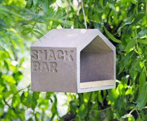 NÁVOD: Betónové kŕmidlo pre spevavých priateľov