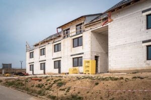 Tvárnice Ytong a Silka na novom bytovom dome v Žarošiciach